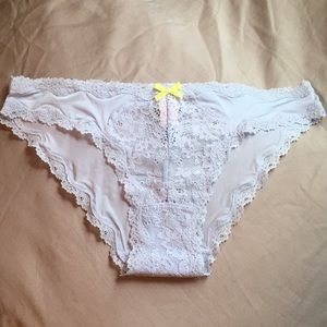 Victoria’s Secret dream angels cheekini panty